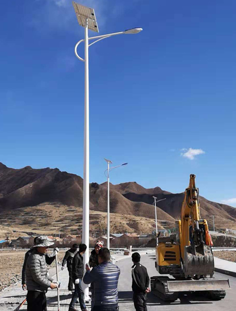 甘南碌曲10米奎屯太阳能路灯项目