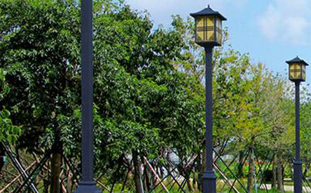 太阳能奎屯庭院灯价格为何差三倍？关键看这几点